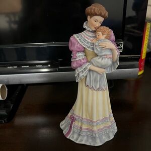 Lenox “Cherished Moment" Mother and Child porcelain figure